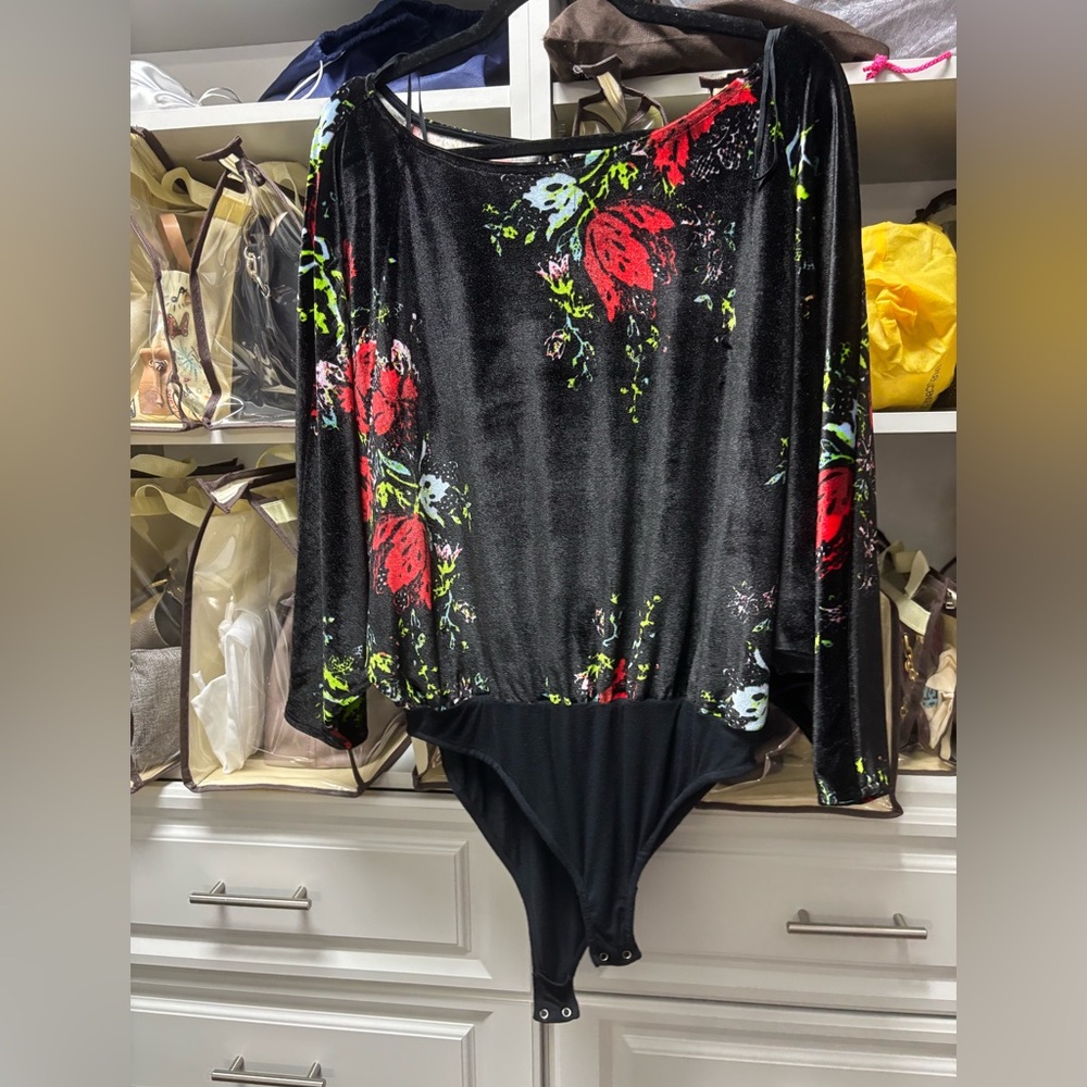 Free People Floral Velvet Bodysuit size medium